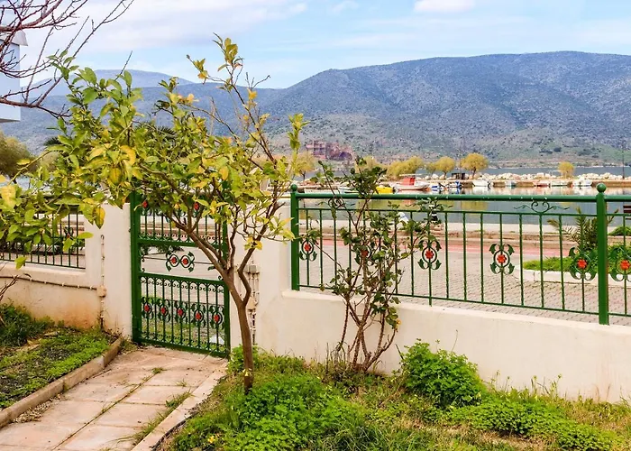 Elli 2 Beach-front With Garden *